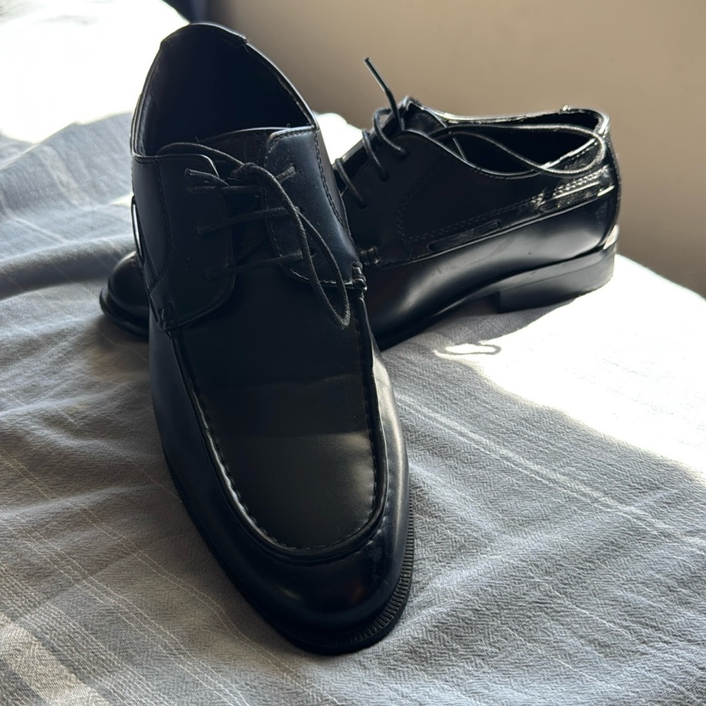 Tahari men’s dress shoes